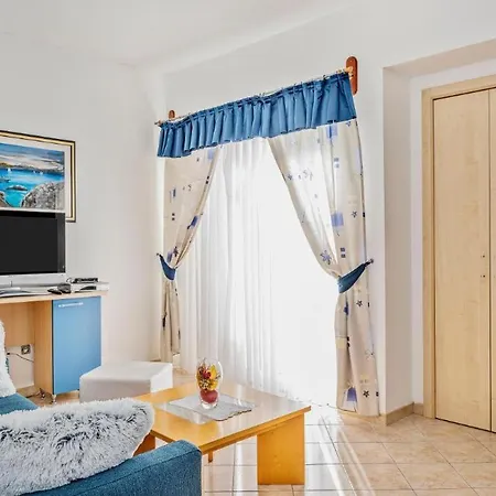 In - Barun - One Bedroom With Terrace And Sea View *