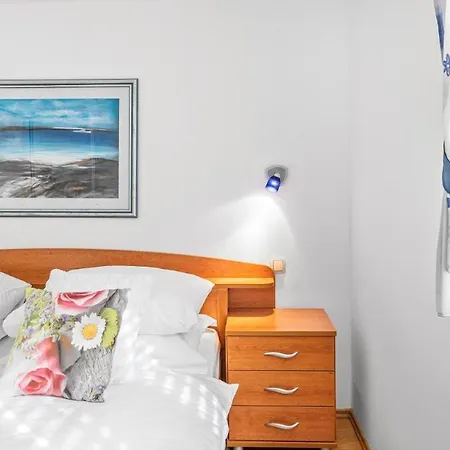 In - Barun - One Bedroom With Terrace And Sea View Guest house *