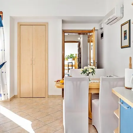 In - Barun - One Bedroom With Terrace And Sea View Guest house