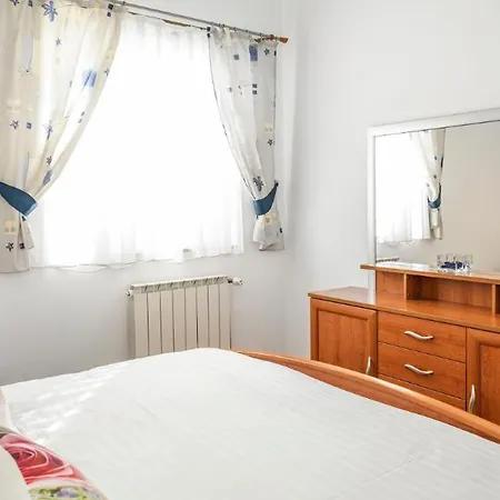 In - Barun - One Bedroom With Terrace And Sea View Guest house Sibenik