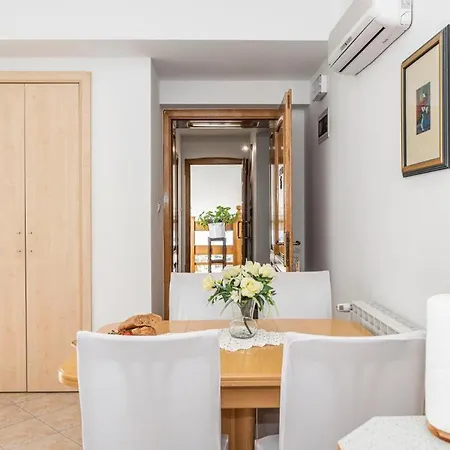 In - Barun - One Bedroom With Terrace And Sea View Guest house