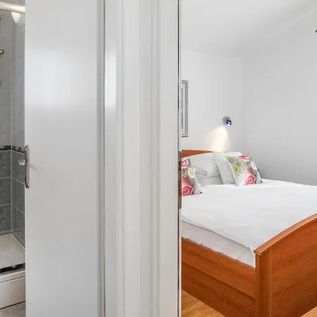 In - Barun - One Bedroom With Terrace And Sea View *